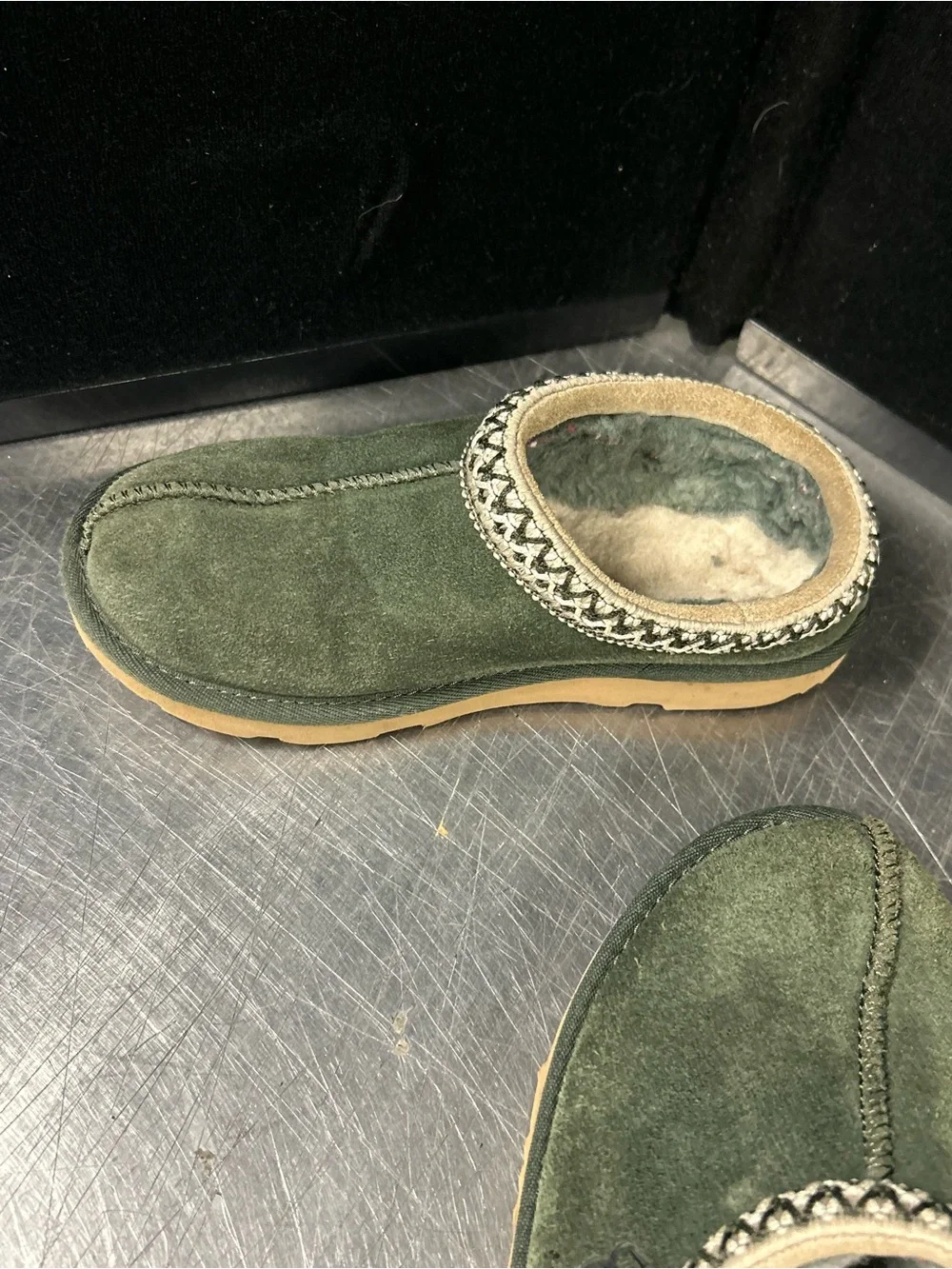Ugg Sandals Size 2 Girl